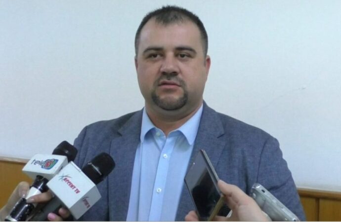 Luna mai, luna schimbărilor în politică!