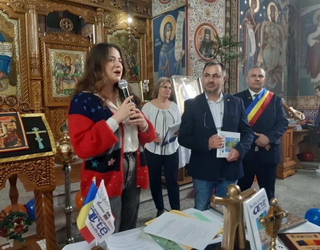 Sute de participanți la Salonul de Pictură ”Arte Mici” din Motru - 29 martie 2023 AccentNews.ro