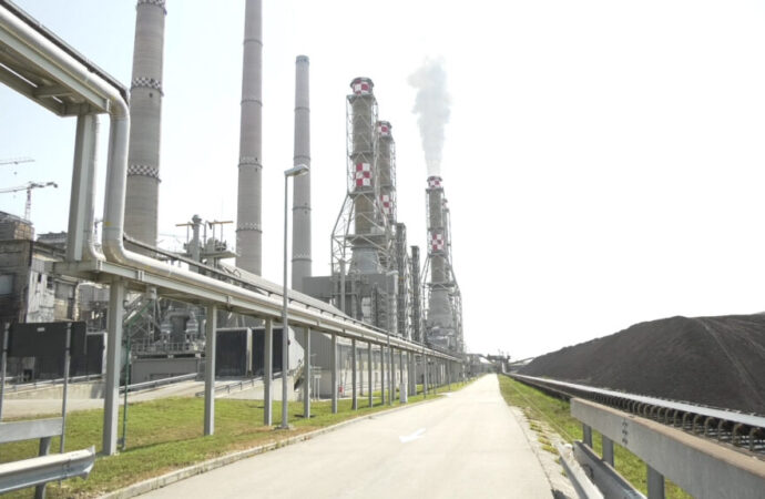Cărbunele e pe locul al doilea în clasamentul producătorilor de energie