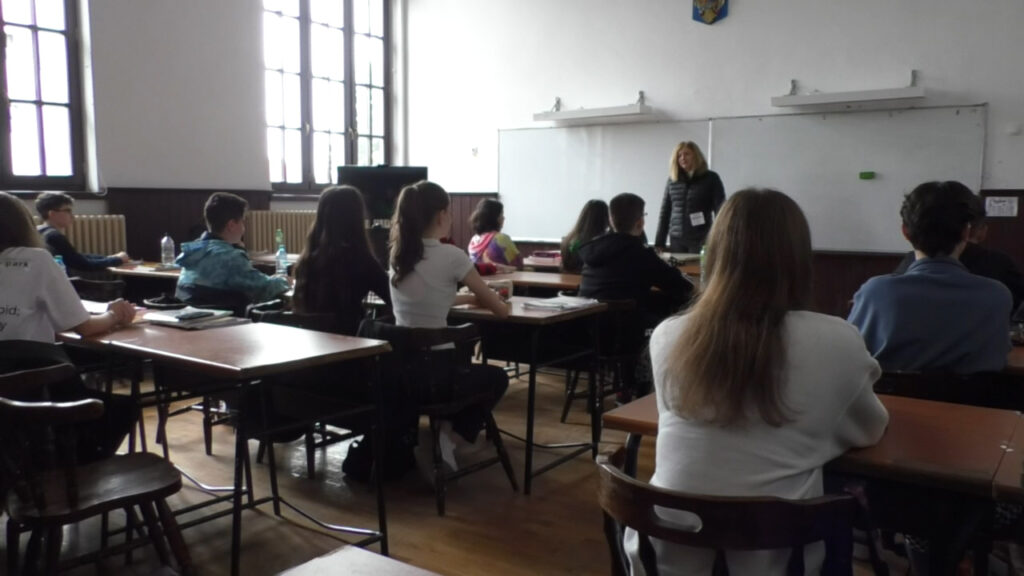 Ce spun dascălii de la CNTV despre greva din învățământ - 17 mai 2023 AccentNews.ro