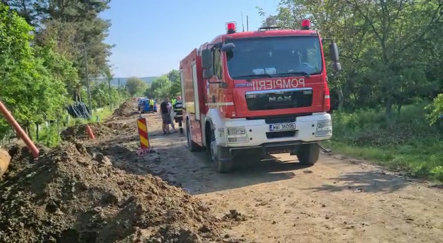 Muncitor prins sub un mal de pământ la Stejari - 23 mai 2023 AccentNews.ro