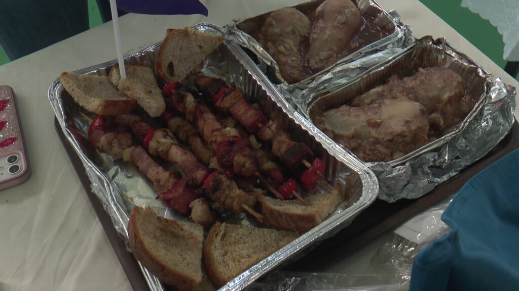 Preparate culinare din 27 de țări, expuse la Colegiul Economic “Virgil Madgearu” - 9 mai 2023 AccentNews.ro