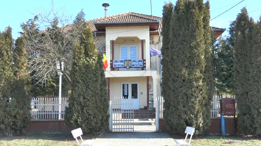 Primarul din Stejari, mulțumit de realizările sale - 2 martie 2023 AccentNews.ro