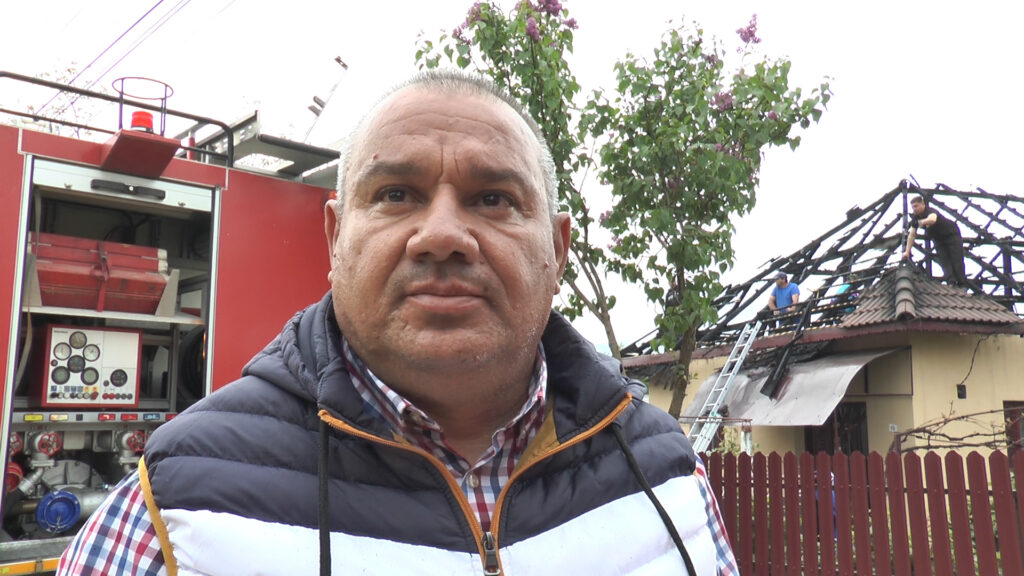 Se cere ajutor pentru familia a cărei casă a ars la Tismana - 4 mai 2023 AccentNews.ro