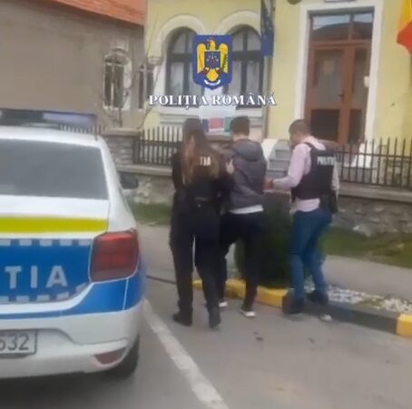 VIDEO: Reținut pentru înșelăciune