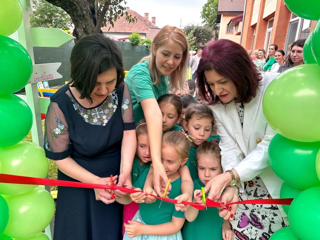Grădină de Relaxare, Liniște și Învățare, inaugurată la o grădiniţă din Târgu Jiu - 9 iunie 2023 AccentNews.ro