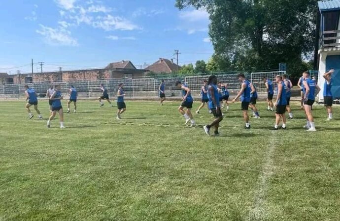 Șapte fotbaliști noi la Viitorul
