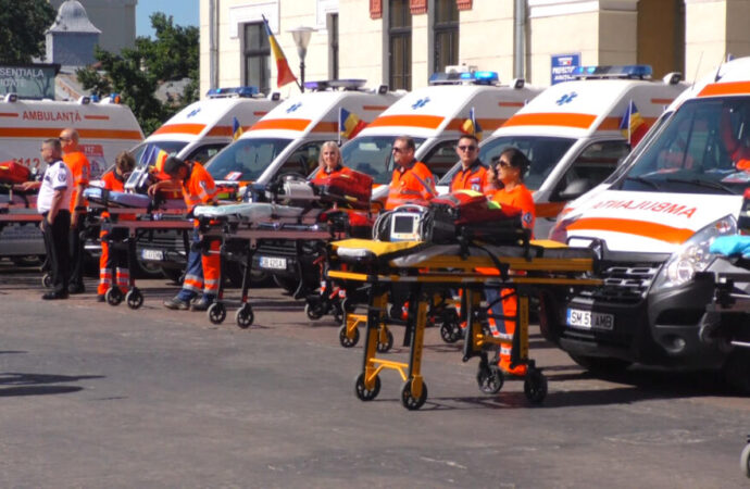 Ziua Ambulanței, marcată la Târgu Jiu cu personal din toată țara