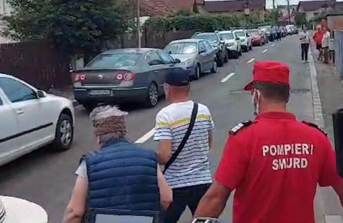 Bătrânii de la Centrul din Șișești au fost relocați