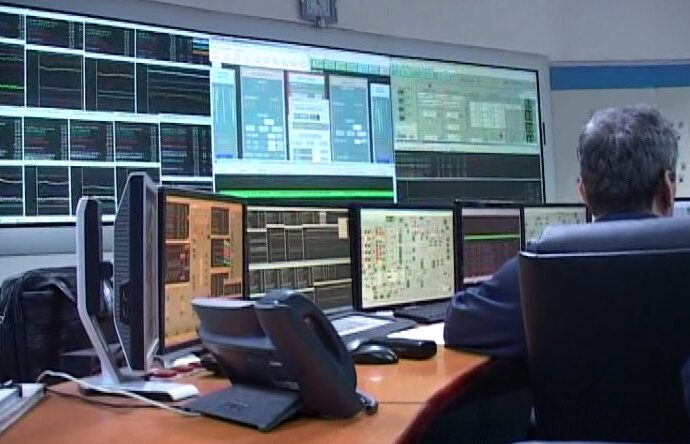 Se menține producția cu trei grupuri energetice la CEO