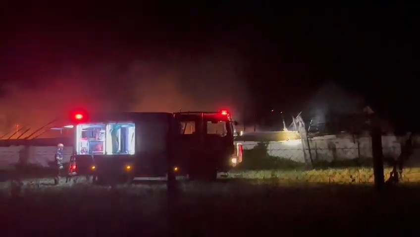 Incendiu puternic la o magazie din Drăguțești - 7 iulie 2023 AccentNews.ro