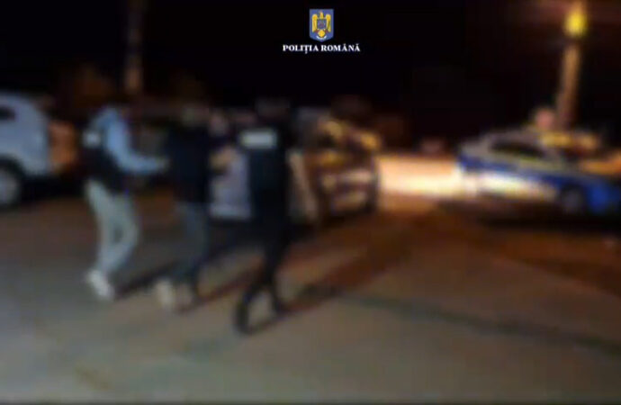 Al doilea hoț de seifuri, încătușat de polițiști