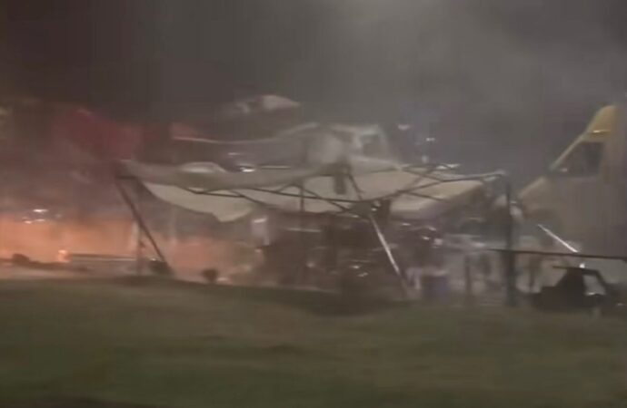 Furtuna nu a provocat doar pagube materiale. Doi artiști răniți pe scena de la Turceni