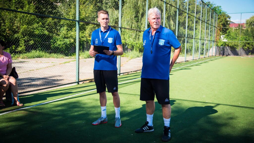 Fostul pandur Daniel Ciobanu are școală de fotbal - 11 septembrie 2023 AccentNews.ro