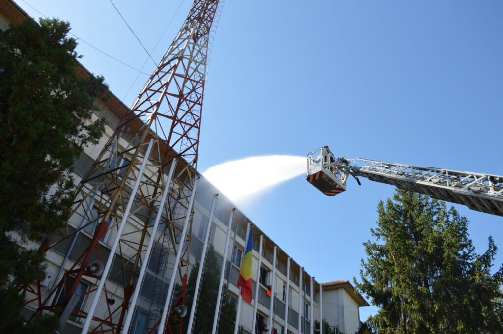 Exercițiu comun cu forțe și mijloace la Jandarmeria Gorj - 20 septembrie 2023 AccentNews.ro