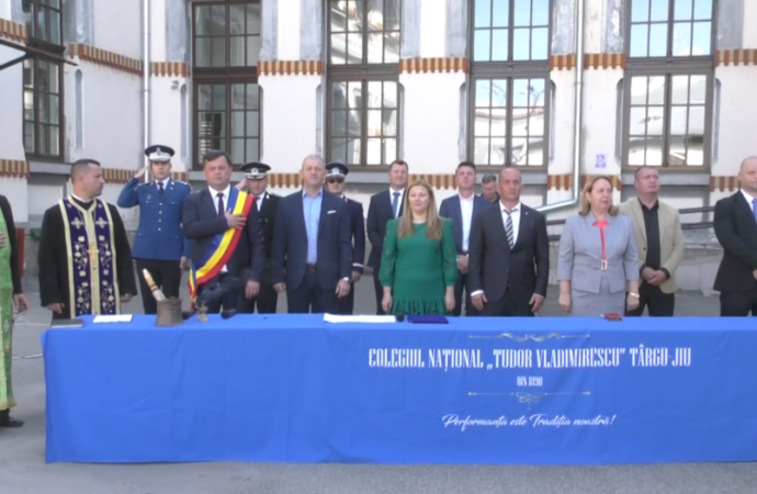 A început școala!