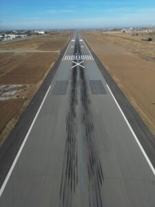 A fost redeschisă pista Aeroportului Internațional Craiova - 26 octombrie 2023 AccentNews.ro