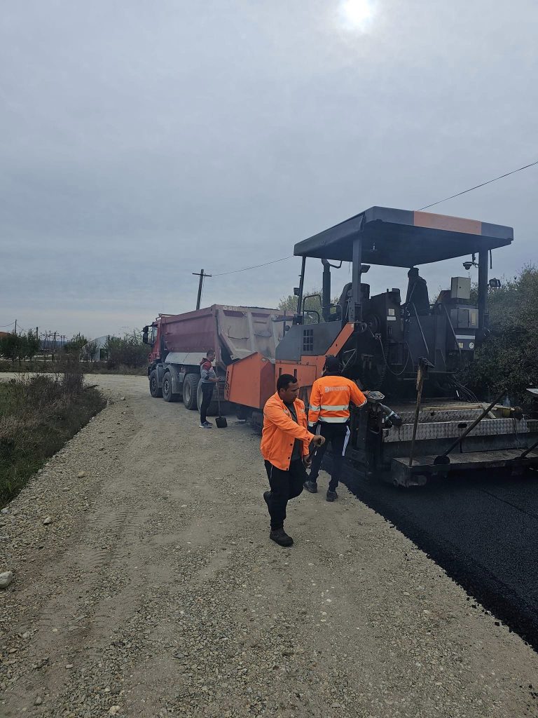 Se modernizează infrastructura rutieră în comuna Bălești - 24 octombrie 2023 AccentNews.ro