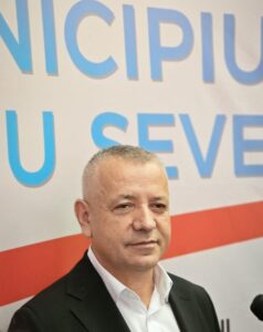 PARCURILE CENTRALE DIN DROBETA TURNU SEVERIN ȘI CINEMATOGRAFUL PORȚILE DE FIER, MODERNIZATE CU FONDURI EUROPENE - 30 octombrie 2023 AccentNews.ro