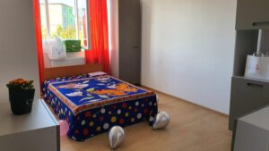 LOCUINȚĂ SOCIALĂ PENTRU O MAMĂ SINGURĂ CU PATRU COPII - 23 octombrie 2023 AccentNews.ro