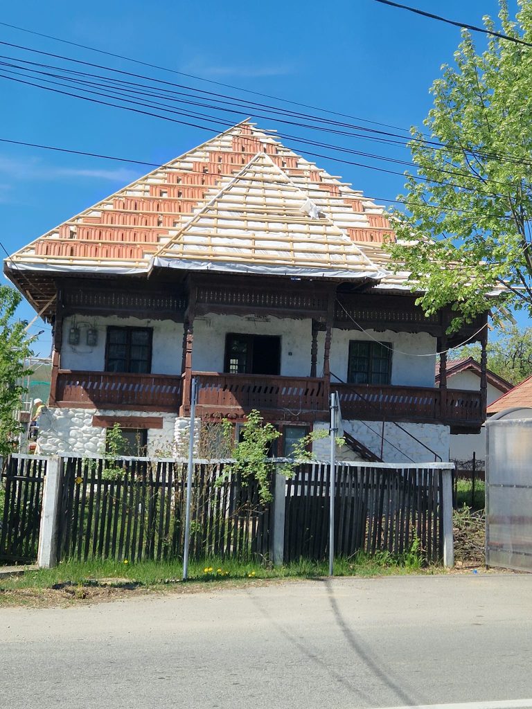 Se reabilitează Casa Berindei din Turcinești - 11 aprilie 2024 AccentNews.ro