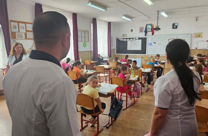 A fost implementat Programului Național „Masă sănătoasă” la Școala Gimnazială Nr.3 Rovinari