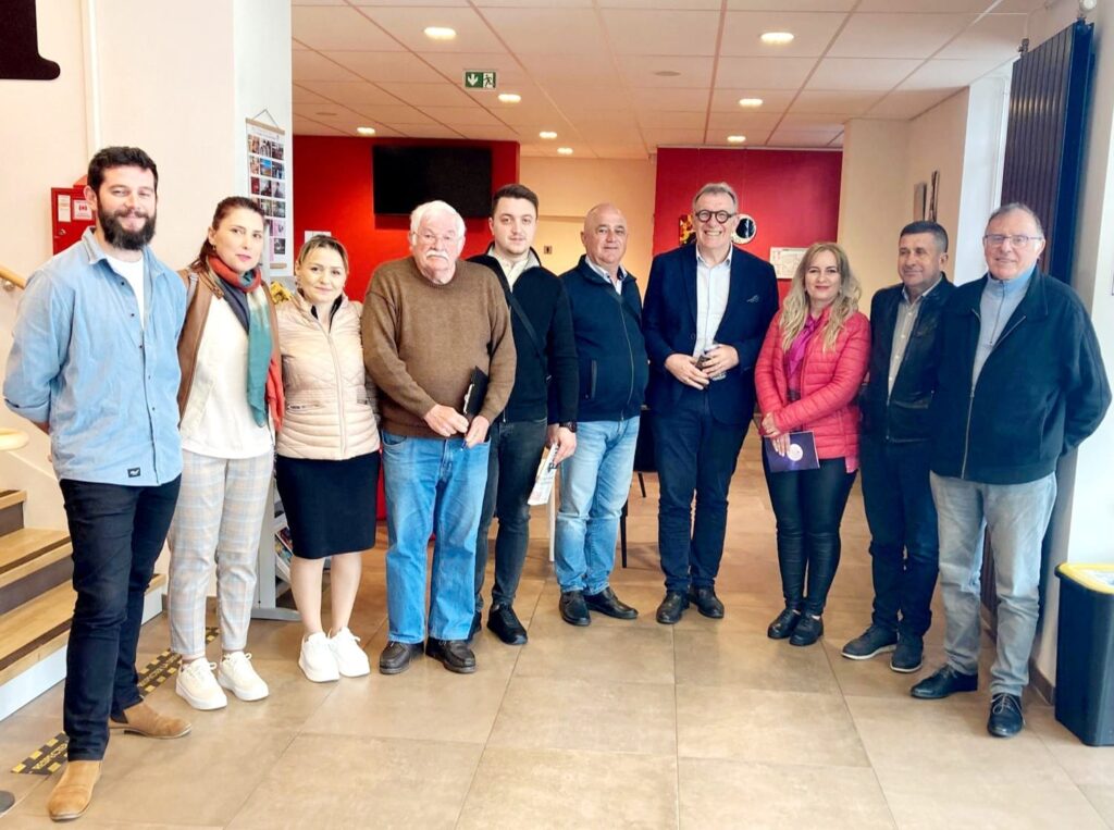 Colaborare internațională între Novaci și Mayenne – Un nou capitol - 21 mai 2024 AccentNews.ro
