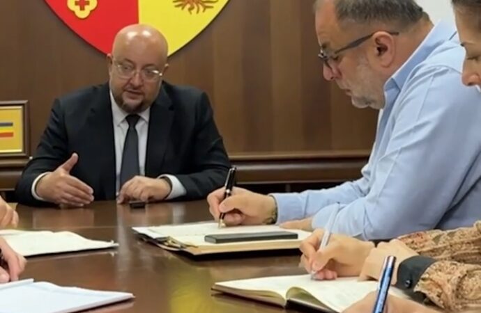 Consiliul Județean Vâlcea intervine pe ”Drumul Oaselor”