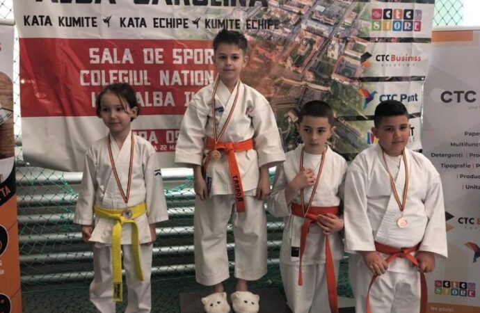 Karatiștii gorjeni au impresionat la Alba-Iulia