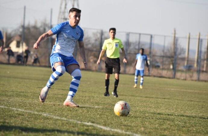 Vulturii pot intra în play-off la primul an în L3