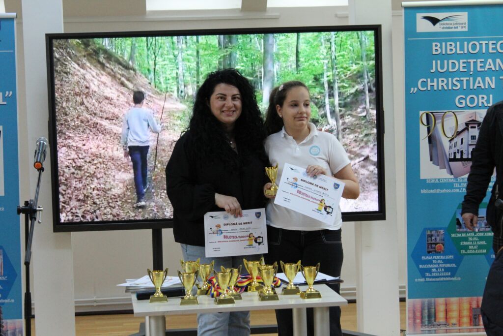Premierea proiectului educațional „Biblioteca Vlogging”, la Biblioteca Județeană Gorj - 27 mai 2025 AccentNews.ro