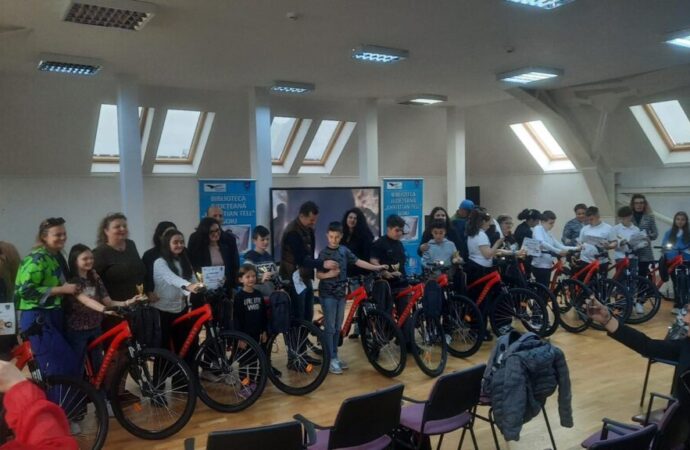 Premierea proiectului educațional „Biblioteca Vlogging”, la Biblioteca Județeană Gorj