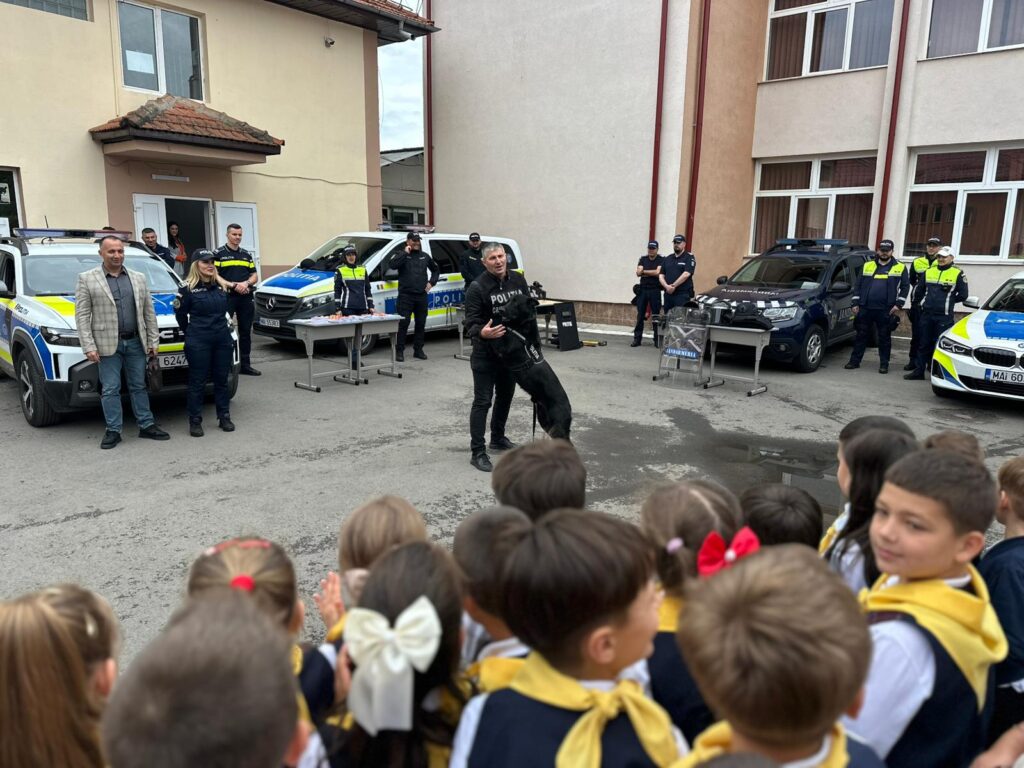 Siguranța copiilor, o prioritate pentru polițiști - 27 mai 2025 AccentNews.ro