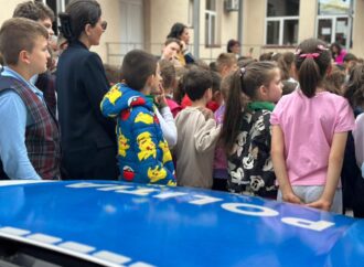 Siguranța copiilor, o prioritate pentru polițiști 2 Siguranța copiilor, o prioritate pentru polițiști