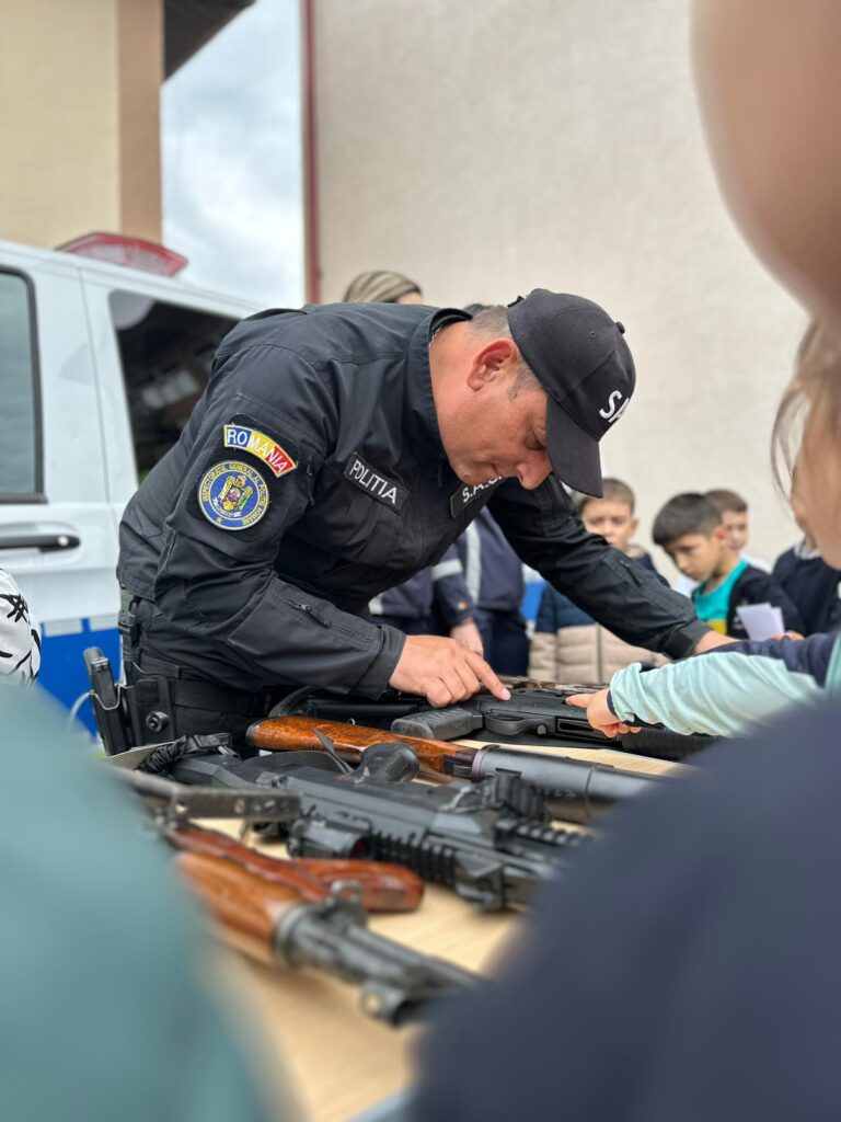 Siguranța copiilor, o prioritate pentru polițiști - 27 mai 2025 AccentNews.ro