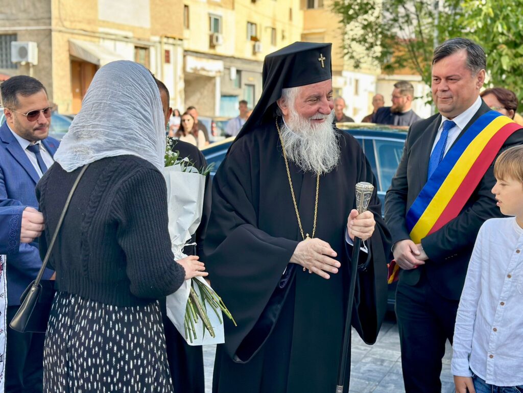 A fost sfințită capela Parohiei „Înălțarea Domnului” din Târgu Jiu - 29 mai 2025 AccentNews.ro