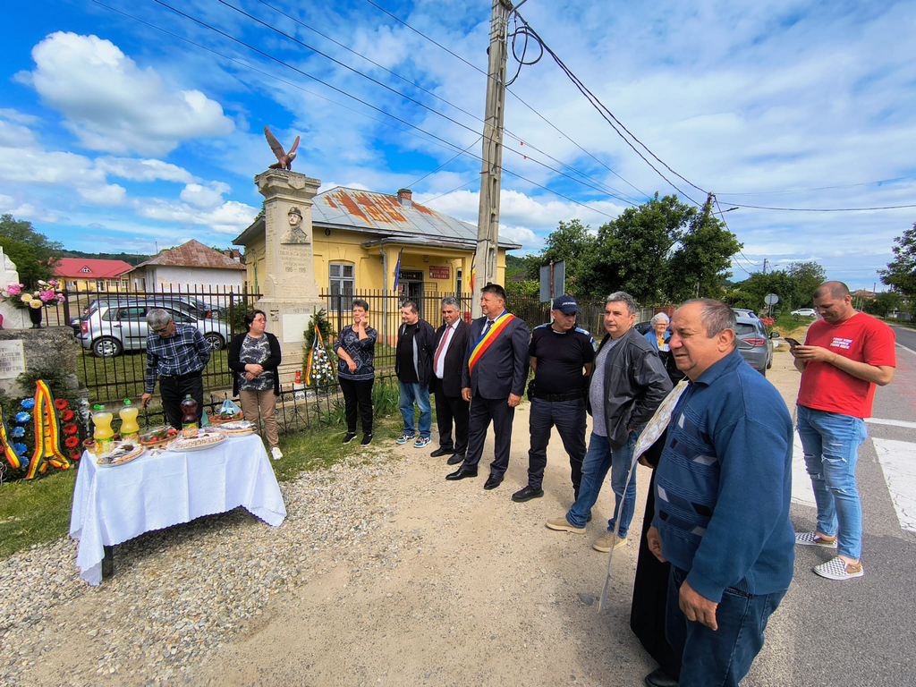 Zi dublu sărbătorită la Stoina: Înălțarea Domnului și comemorarea eroilor neamului - 29 mai 2025 AccentNews.ro