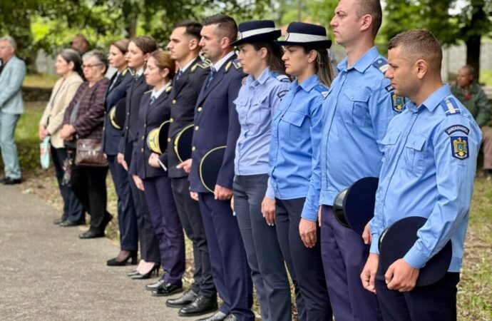 Ceremonial militar și religios la Cimitirul Eroilor din Târgu Jiu