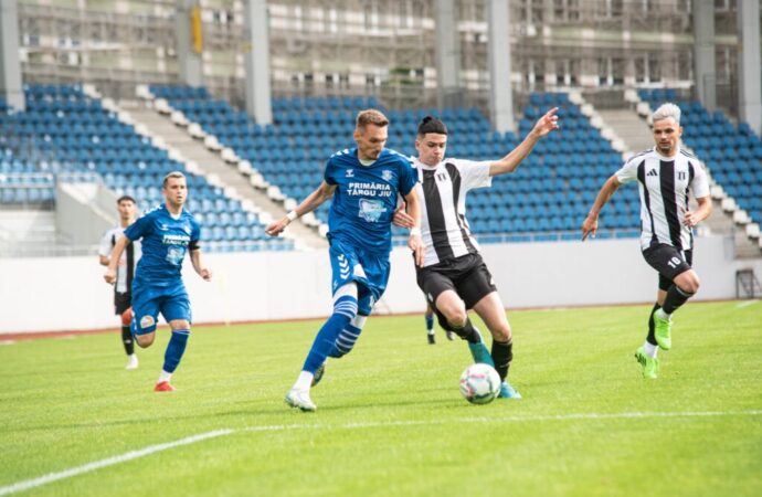 Finala cupei județene de fotbal, la Țicleni 1 Finala cupei județene de fotbal, la Țicleni