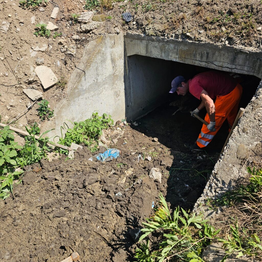 Acțiune de decolmatare în Plopșoru – apel la implicare - 20 iunie 2025 AccentNews.ro