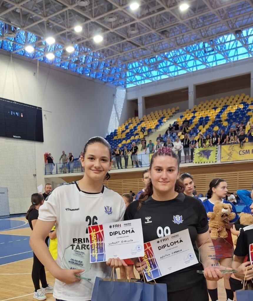 Junioarele 4, medaliate la Brașov - 16 iunie 2025 AccentNews.ro