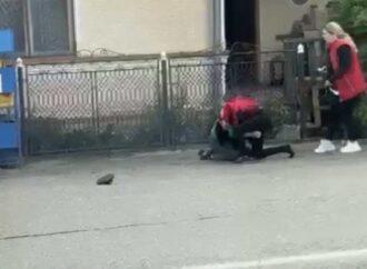 Dosar penal pentru lovire sau alte violențe după un scandal-monstru la Baia de Fier