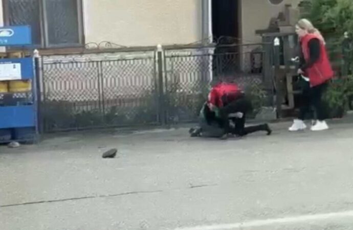 Dosar penal pentru lovire sau alte violențe după un scandal-monstru la Baia de Fier
