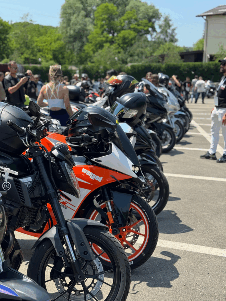 Motoare turate, distracție și adrenalină la Ocnele Mari - 9 iunie 2025 AccentNews.ro
