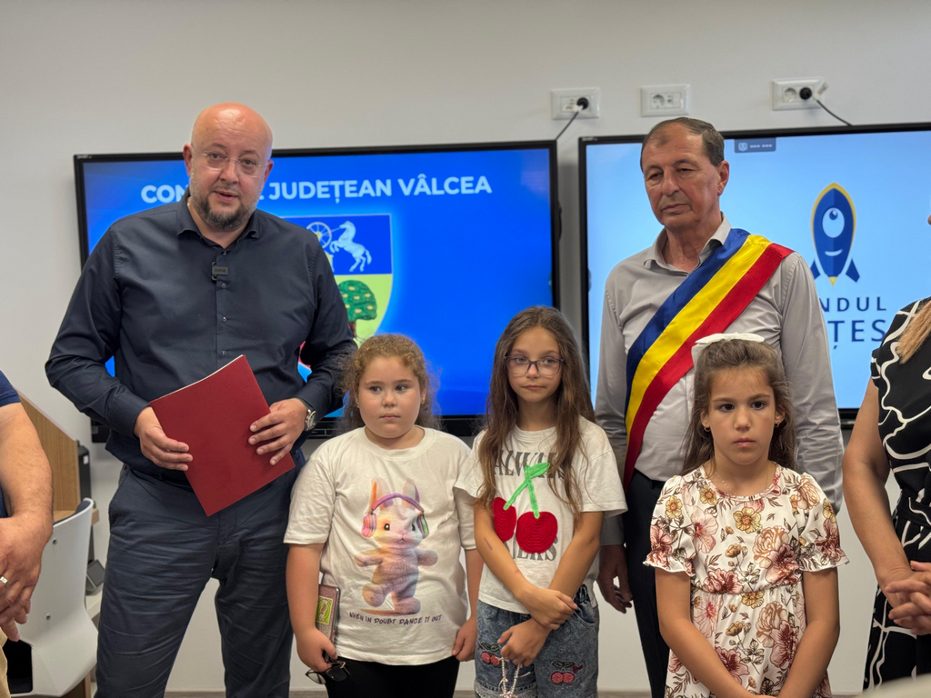 Bibliotecă la standarde europene într-o comună din Vâlcea 3 Bibliotecă la standarde europene într-o comună din Vâlcea - 16 iunie 2025 AccentNews.ro