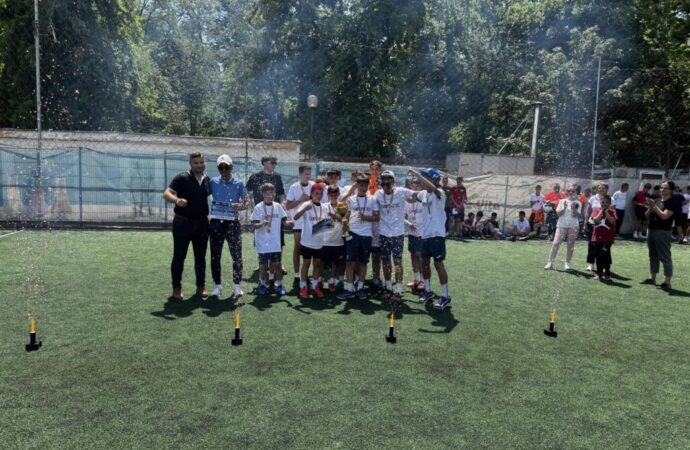 Echipa din Bâlteni, triumf de “Ziua Copilului” în CJM Under 15