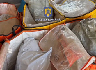 Aproximativ 250 de kilograme de tutun mărunțit, depistate de polițiștii doljeni