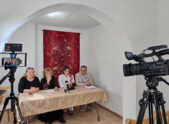 Sărbătoare la Muzeul Arhitecturii Populare de la Curtișoara. Intrarea este liberă!
