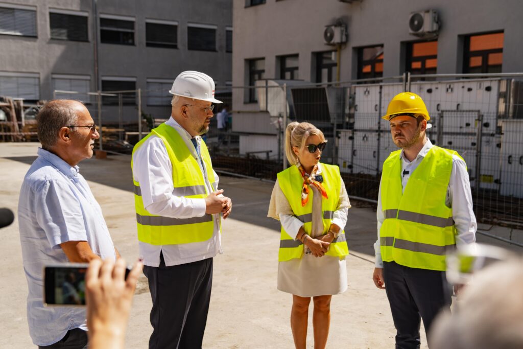 Consiliul Județean Vâlcea, lider în modernizarea serviciilor medicale 2 Consiliul Județean Vâlcea, lider în modernizarea serviciilor medicale - 25 august 2025 AccentNews.ro