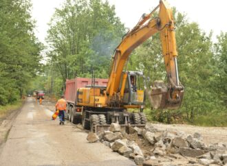 Drumuri moderne în Comuna Dănești – cu sprijin local și european 3 Drumuri moderne în Comuna Dănești – cu sprijin local și european
